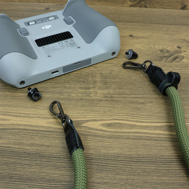 حزام تعليق لجهاز التحكم عن بعد - مراجعة Drone Remote Controller Lanyard وسعره
